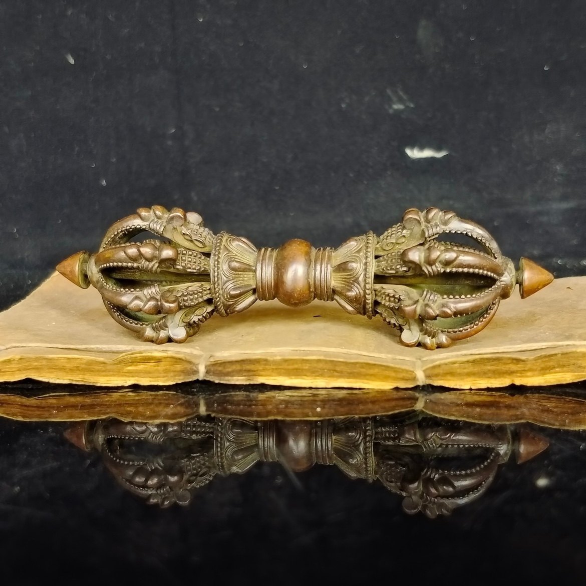 Collectible Vintage Tools - Pestilón Vajra Tibetano de Ocho Hilos,