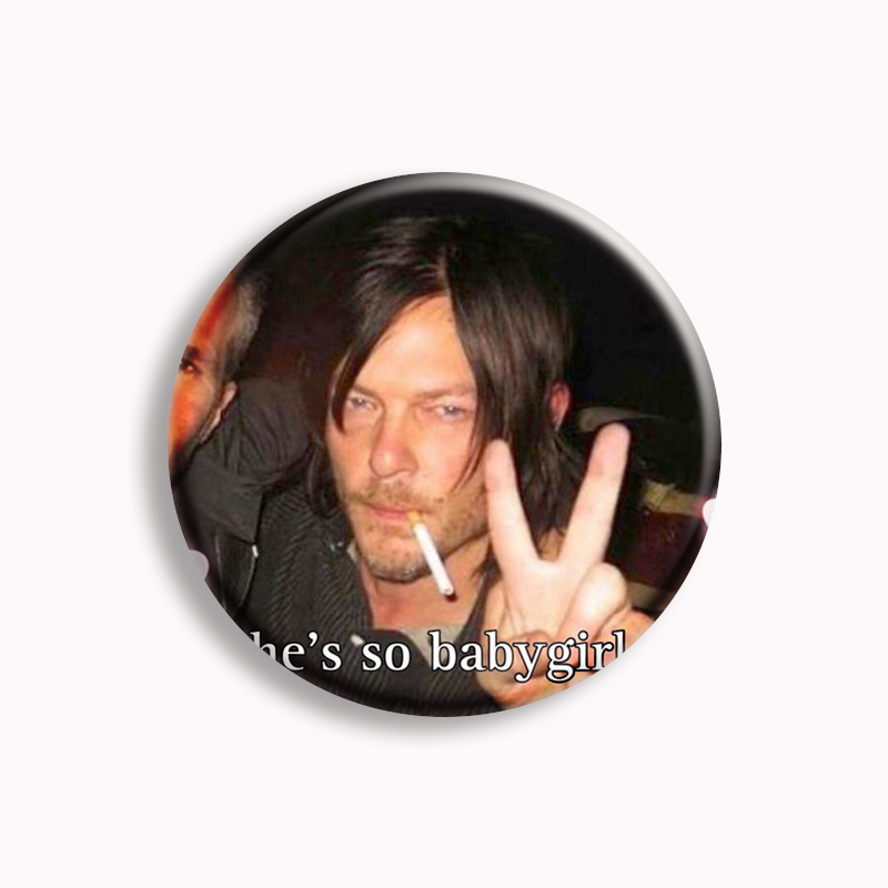Pin de botón suave Retro Daryl - Vintage Collectible Show reseña y precio