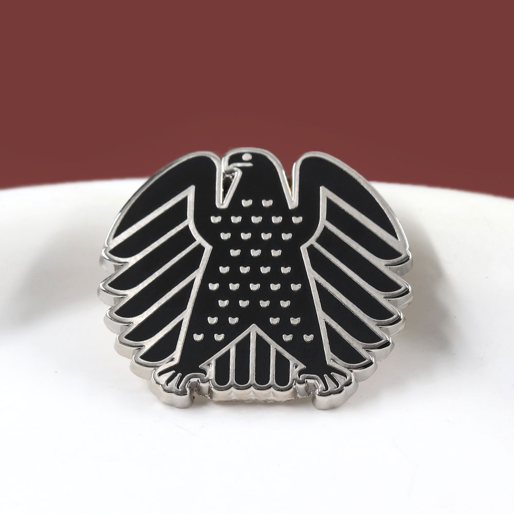 Broche de Metal con el Símbolo - Collectible Vintage Brooches reseña y precio