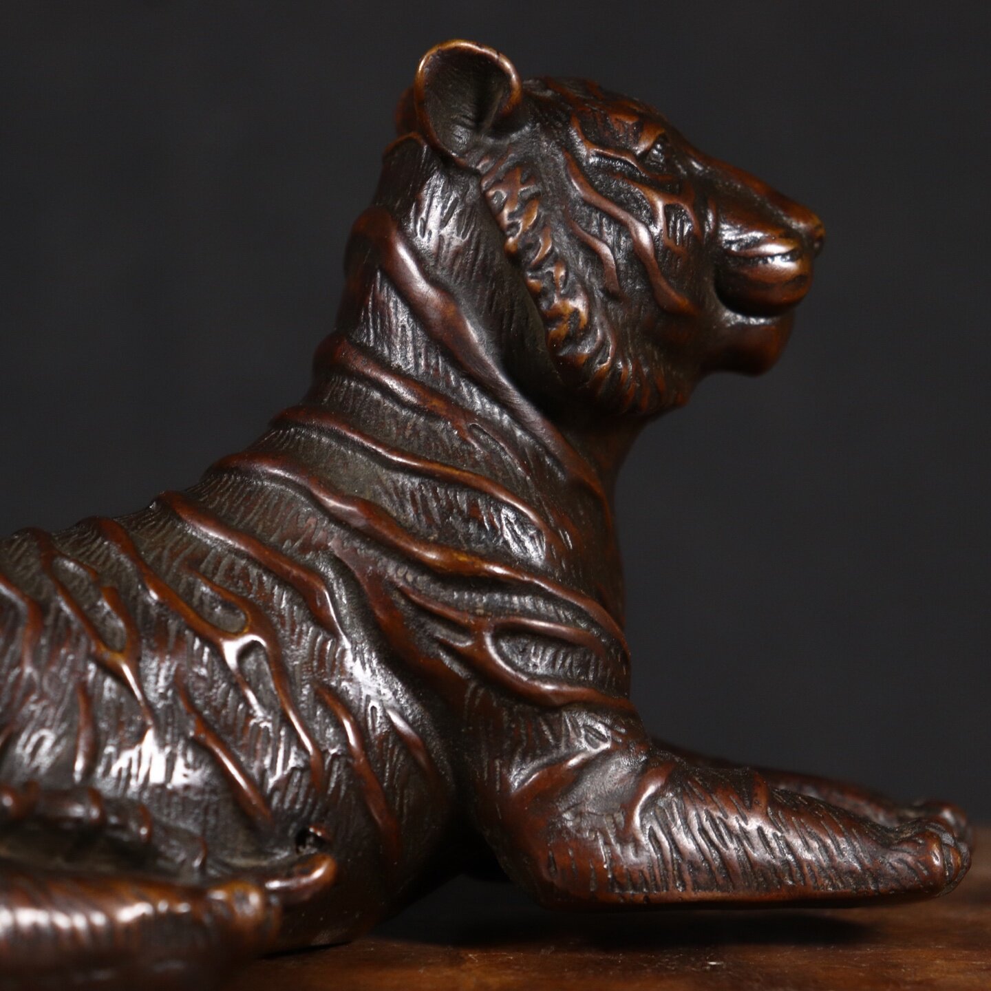 Estatua de Tigre de Cobre Vint - Vintage Collectible Stores reseña y precio