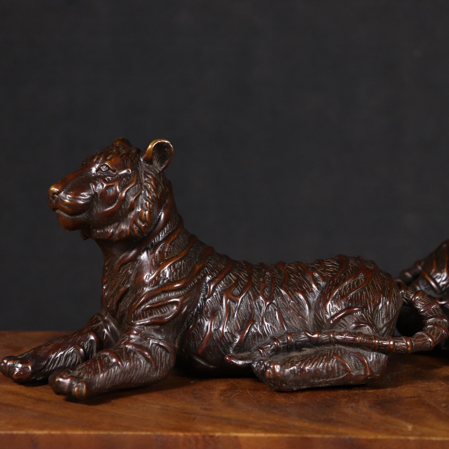 Estatua de Tigre de Cobre Vint - Vintage Collectible Stores reseña y precio