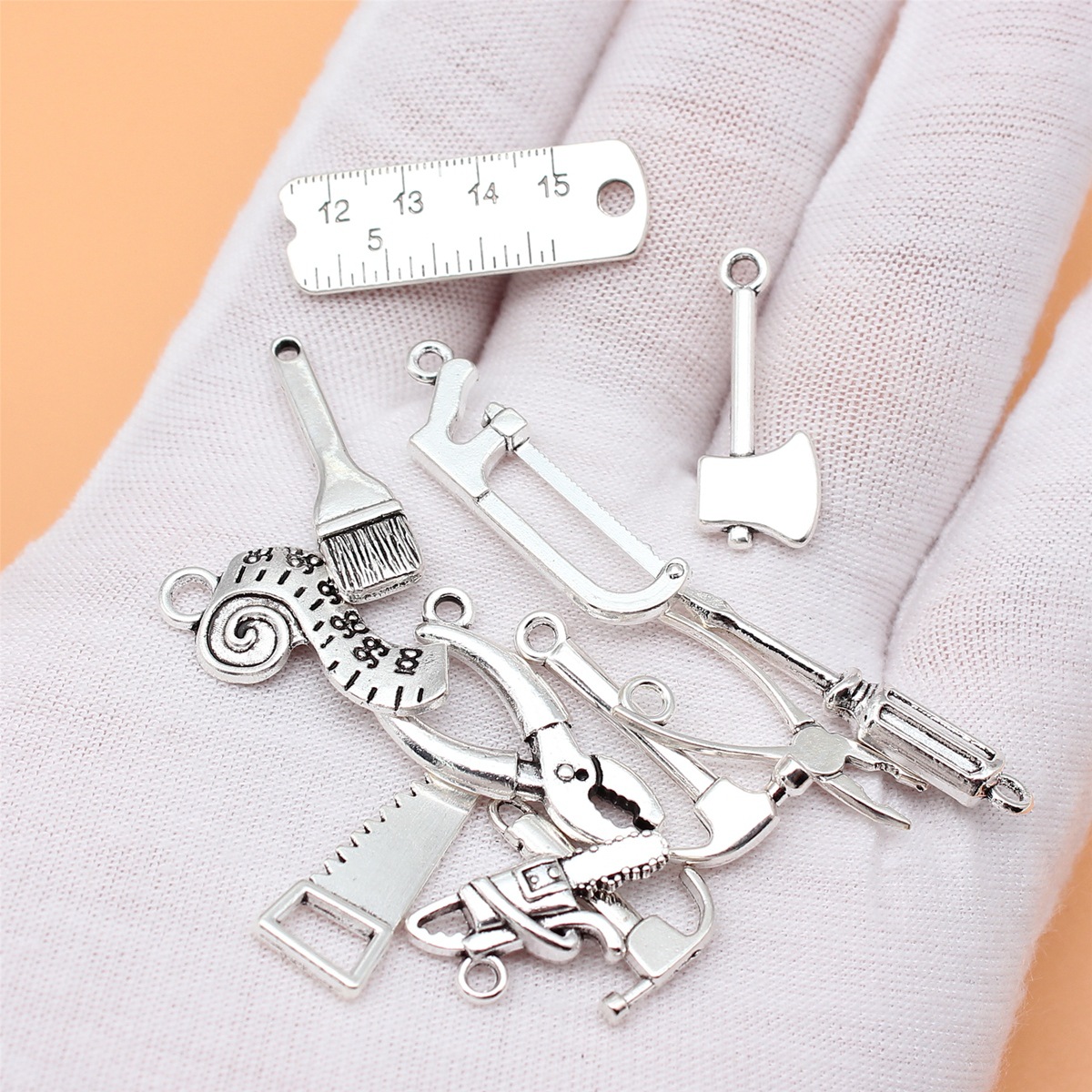 12 Uds. Herramientas de Color  - Collectible Vintage Tools reseña y precio